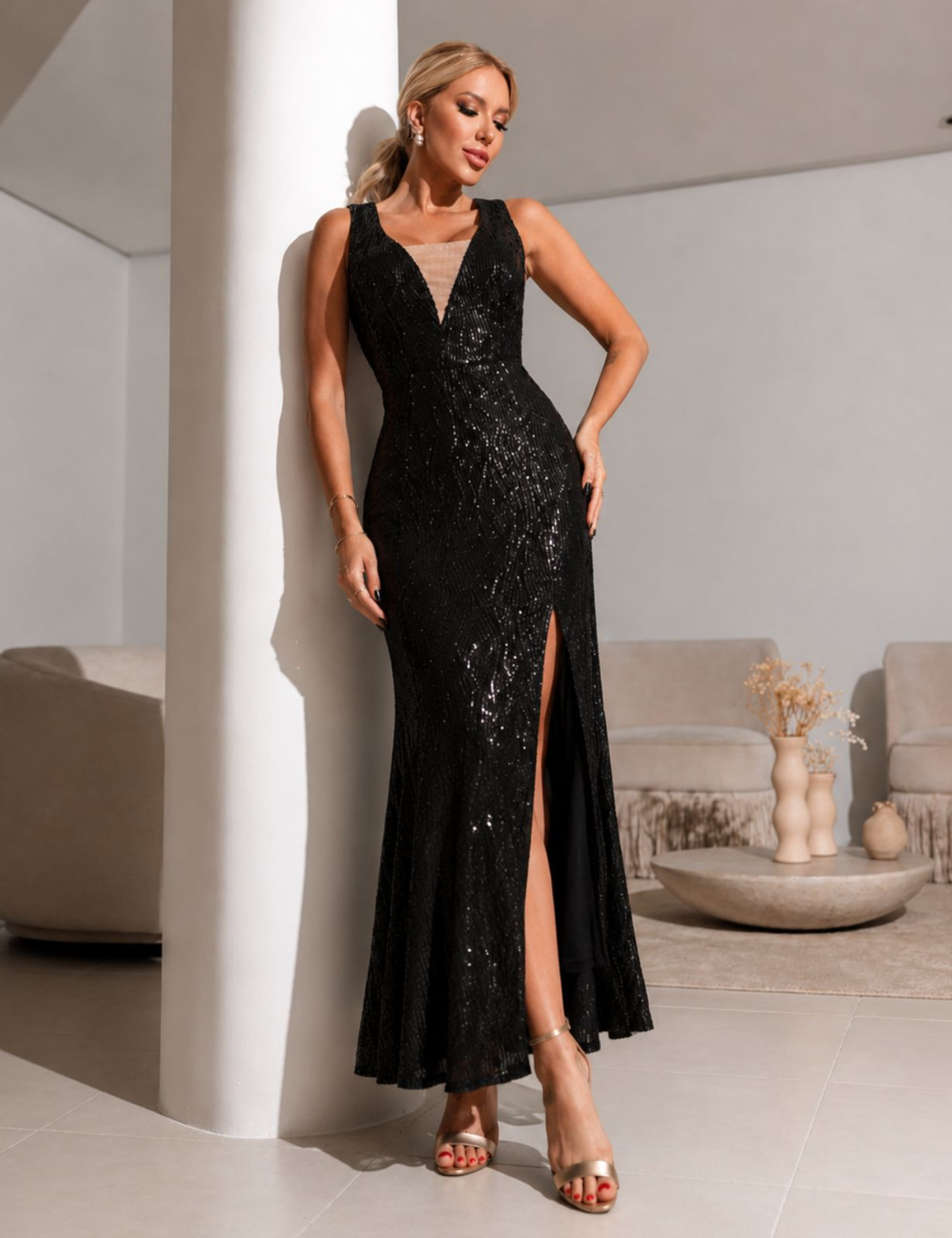 Vestido Decote Costas Paetê Cristina Preto