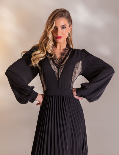 VESTIDO LONGO PLISSADO SOPHIE PRETO