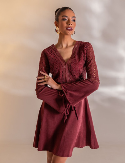 VESTIDO CURTO SUEDE VÂNIA VINHO