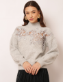 BLUSA BORDADA MEL CINZA