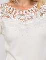 BLUSA MODAL COM APLICAÇÃO ANA LIZ CREME
